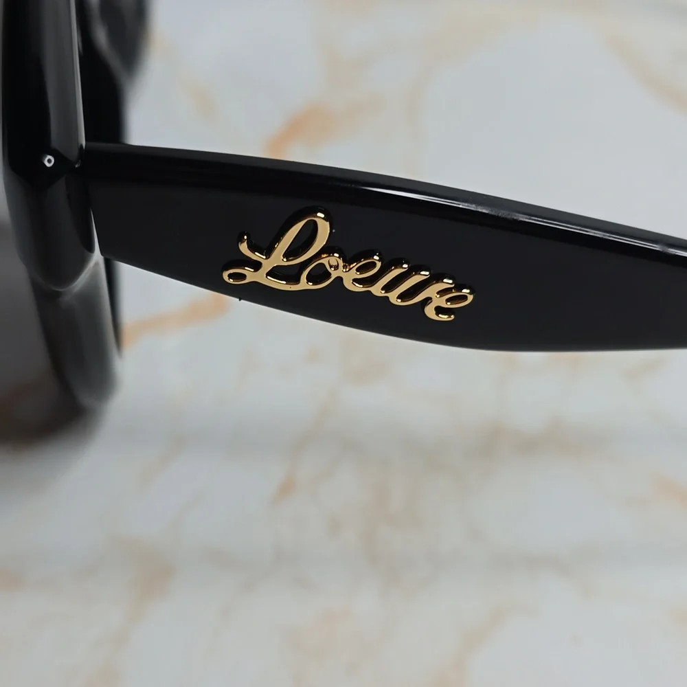 Loewe Curvy Oversized Black Sunglasses New With Case And Cloth